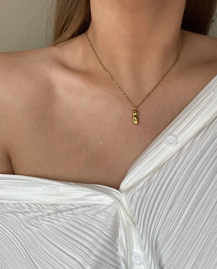 Love My Body chain