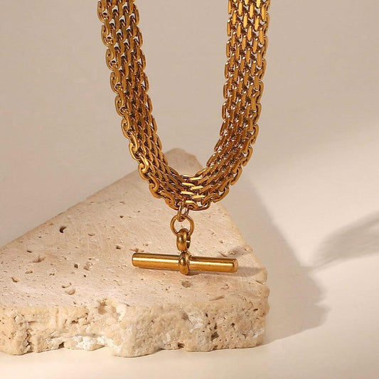 Power necklace