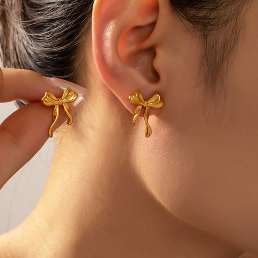 Mini Bow studs